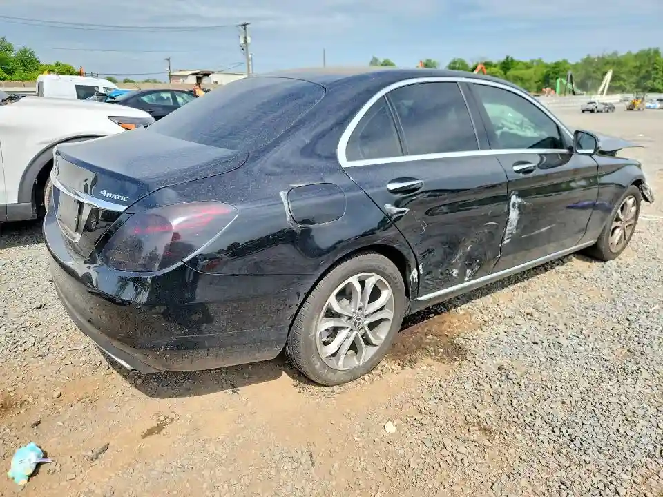 55SWF4KB9HU233000 2017 MERCEDES-BENZ C-CLASS-2