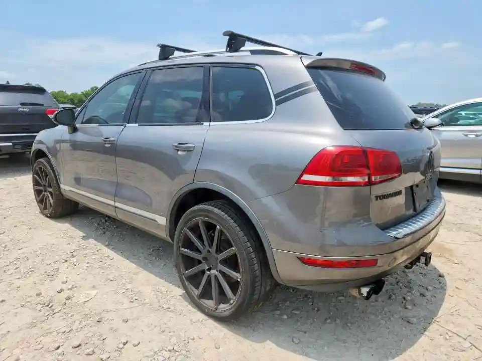 WVGFF9BP3BD001237 2011 VOLKSWAGEN TOUAREG-1