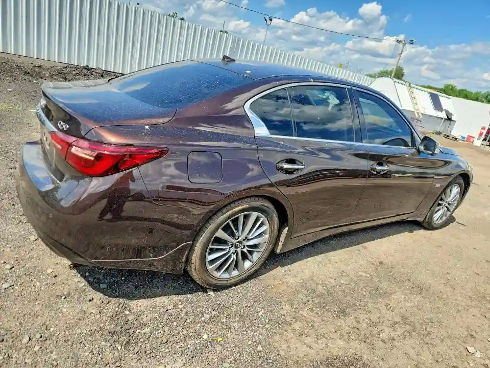 JN1EV7AP2JM590596 2018 INFINITI Q50-2