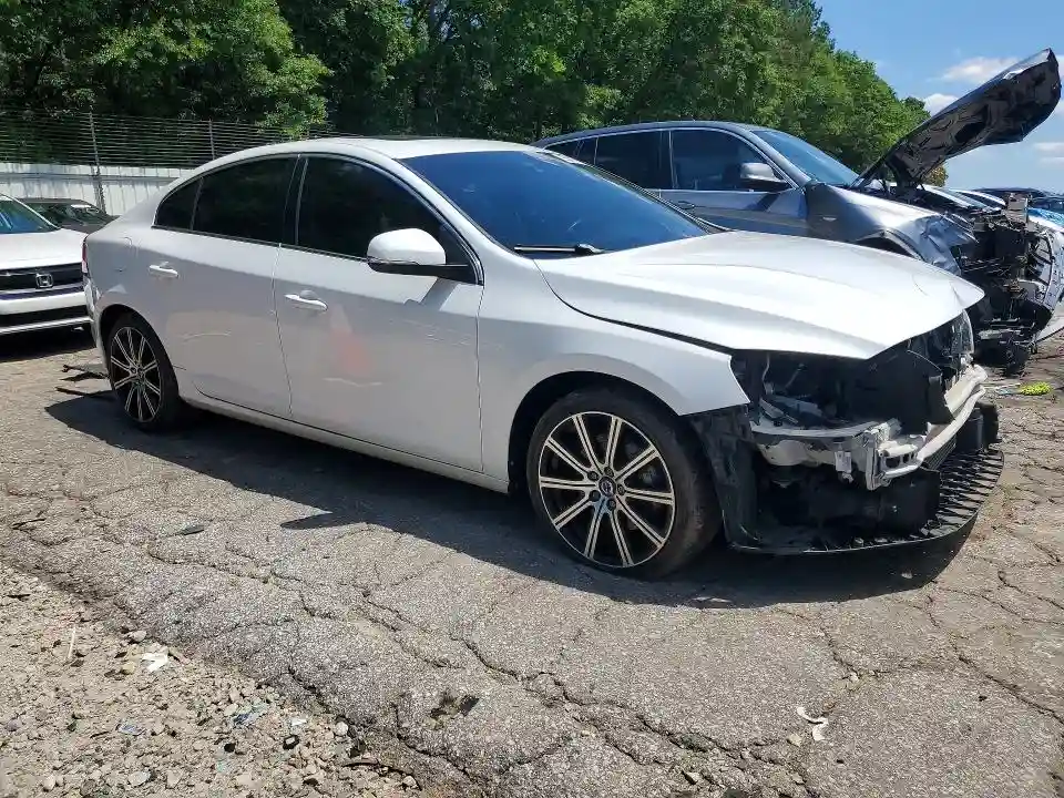 LYV402TK9HB126107 2017 VOLVO S60-3