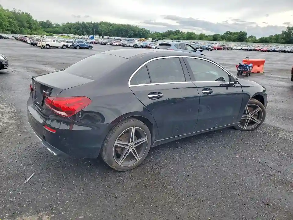 WDD3G4FB1KW022247 2019 MERCEDES-BENZ A-CLASS-2