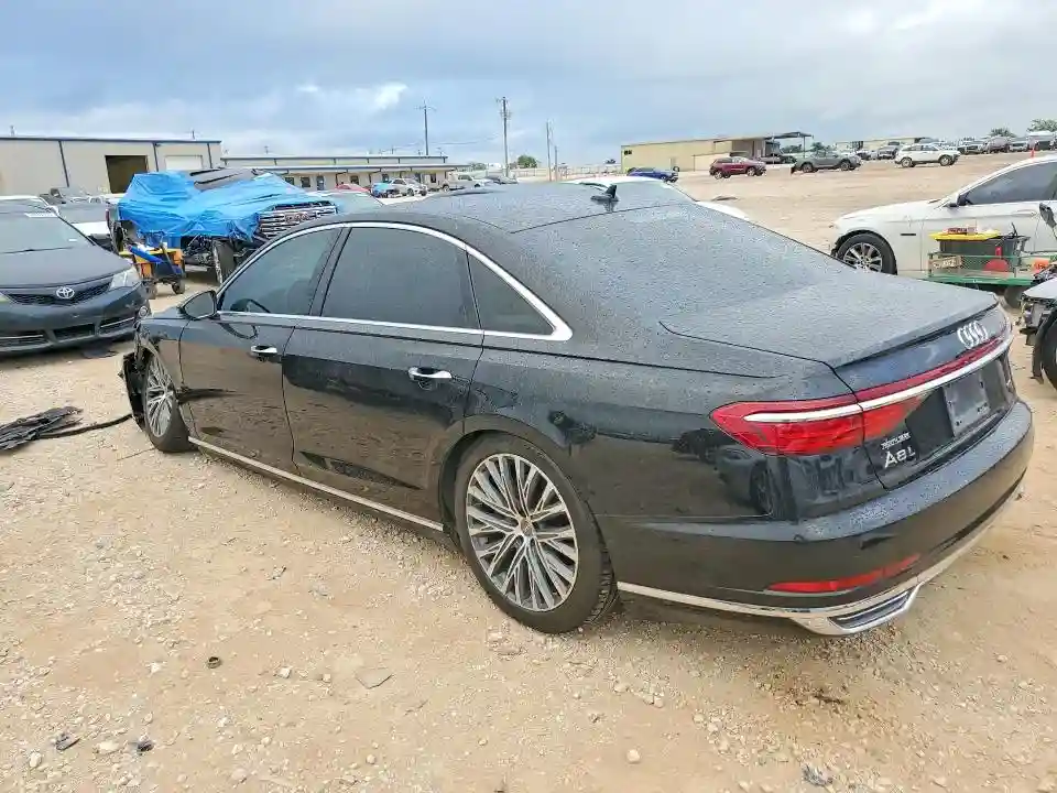 WAU8DAF88KN019800 2019 AUDI A8-1