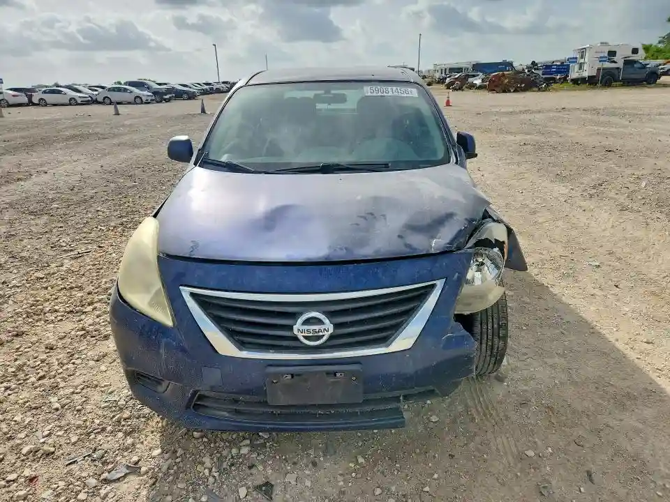 3N1CN7AP0DL851164 2013 NISSAN VERSA-4