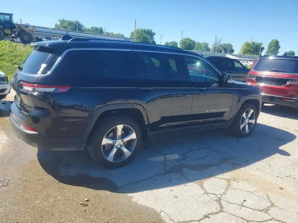 1C4RJKBG8N8525746 2022 JEEP CHEROKEE-2