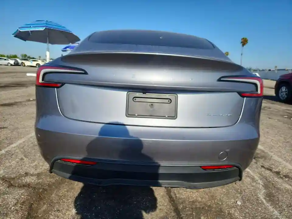 5YJ3E1EB4SF011022 2025 TESLA MODEL 3-5