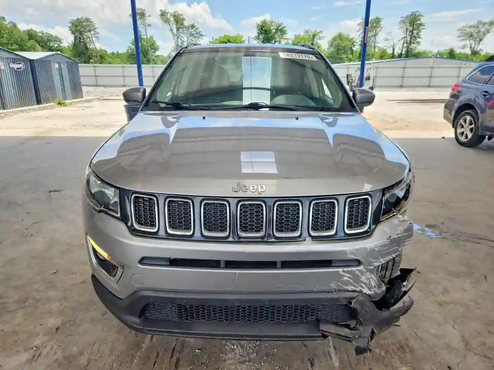 3C4NJCCB8LT194012 2020 JEEP COMPASS-4