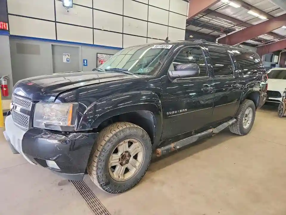 1GNSKJE38BR270207 2011 CHEVROLET SUBURBAN-0