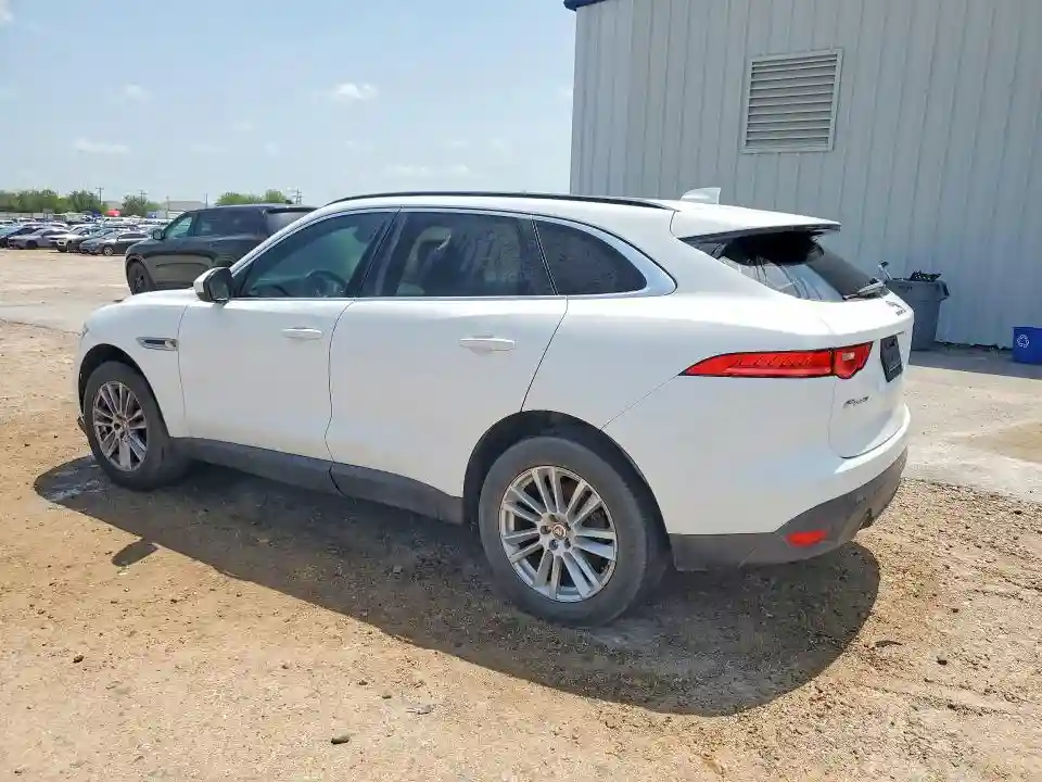 SADCK2FX5JA282644 2018 JAGUAR F-PACE-1