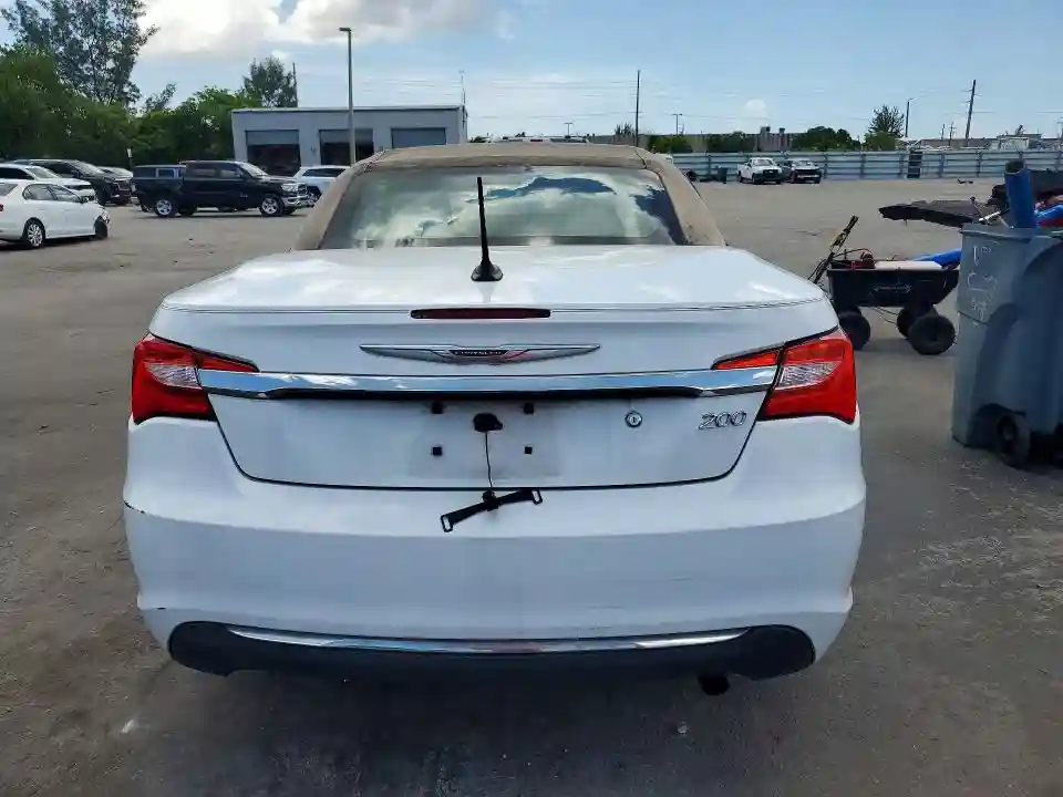 1C3BCBEB8CN254122 2012 CHRYSLER 200-5