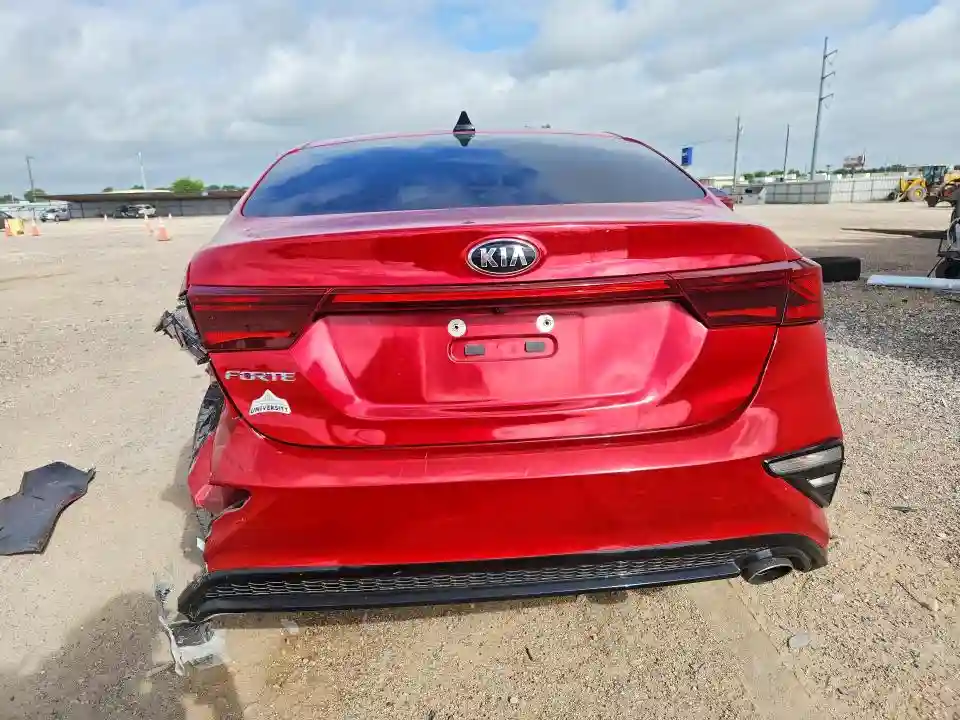 3KPF24AD0ME296339 2021 KIA FORTE LXS-5