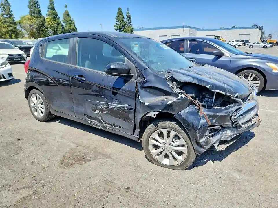KL8CD6SA9MC735759 2021 CHEVROLET SPARK-3
