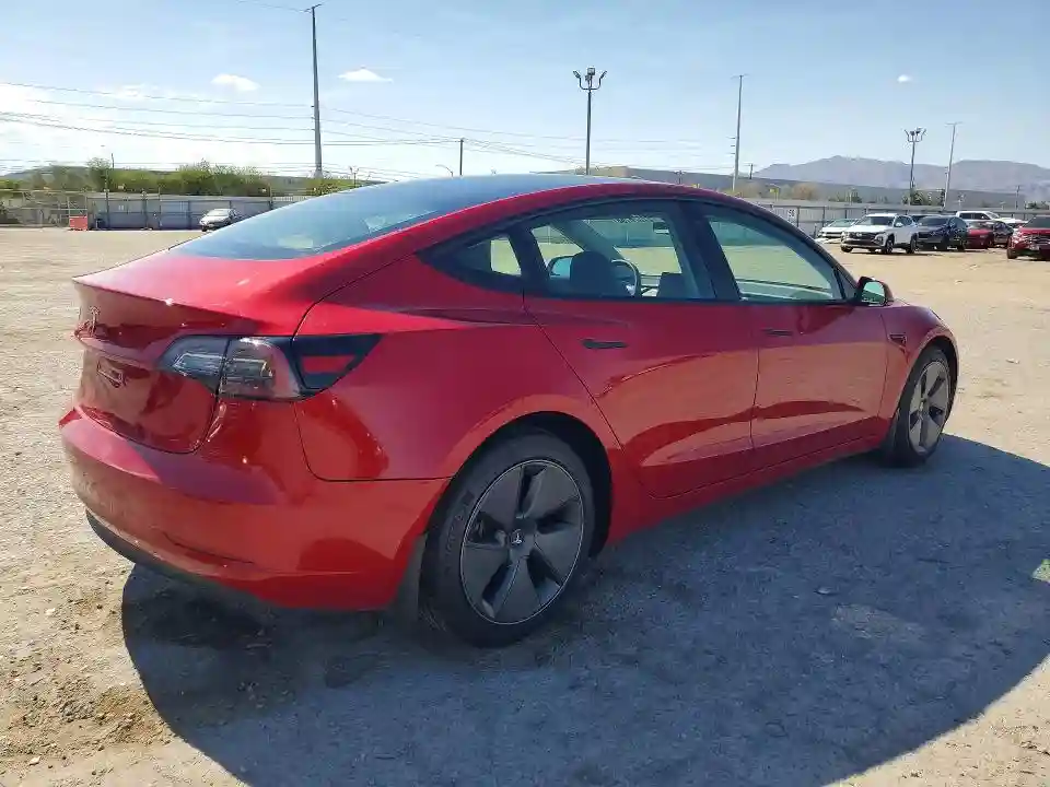5YJ3E1EA1PF477201 2023 TESLA MODEL 3-2