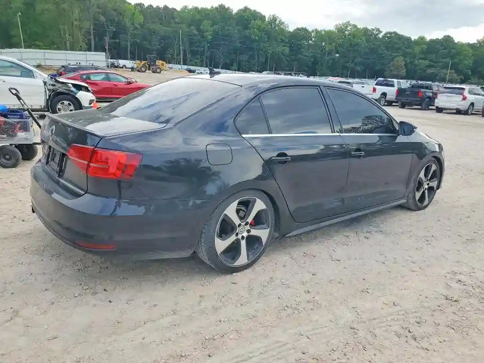 3VW4T7AJ9FM231653 2015 VOLKSWAGEN JETTA-2