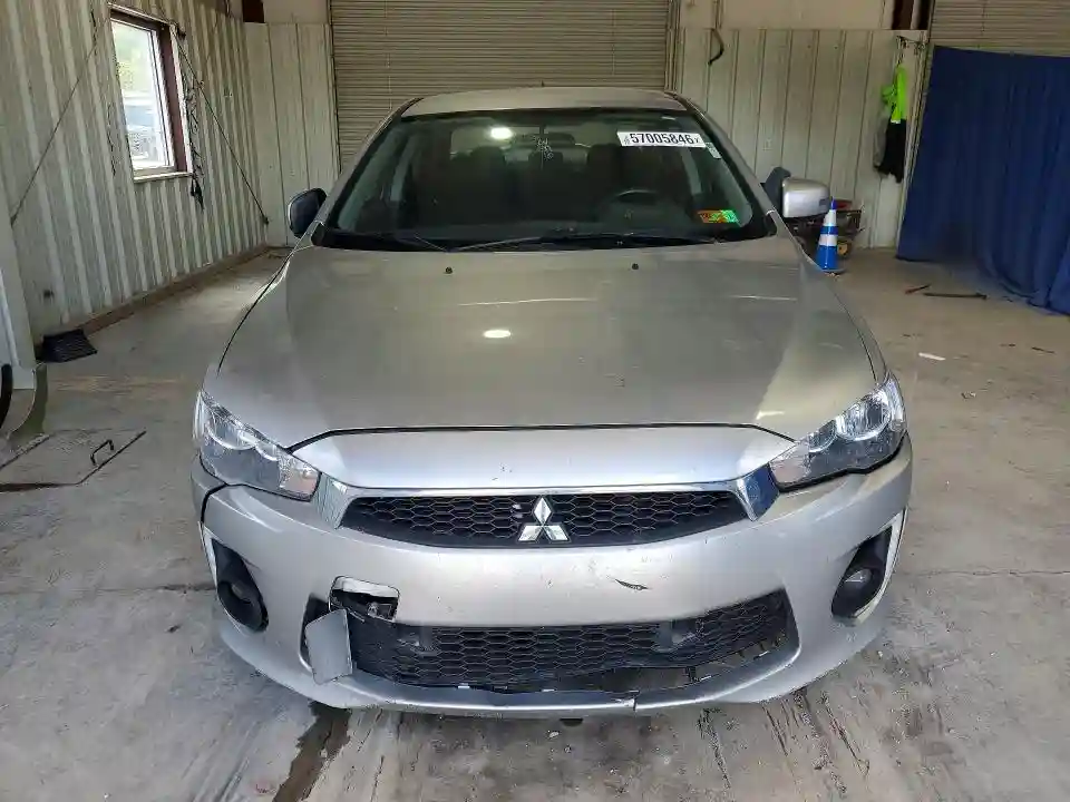 JA32V2FW9HU009543 2017 MITSUBISHI LANCER-4