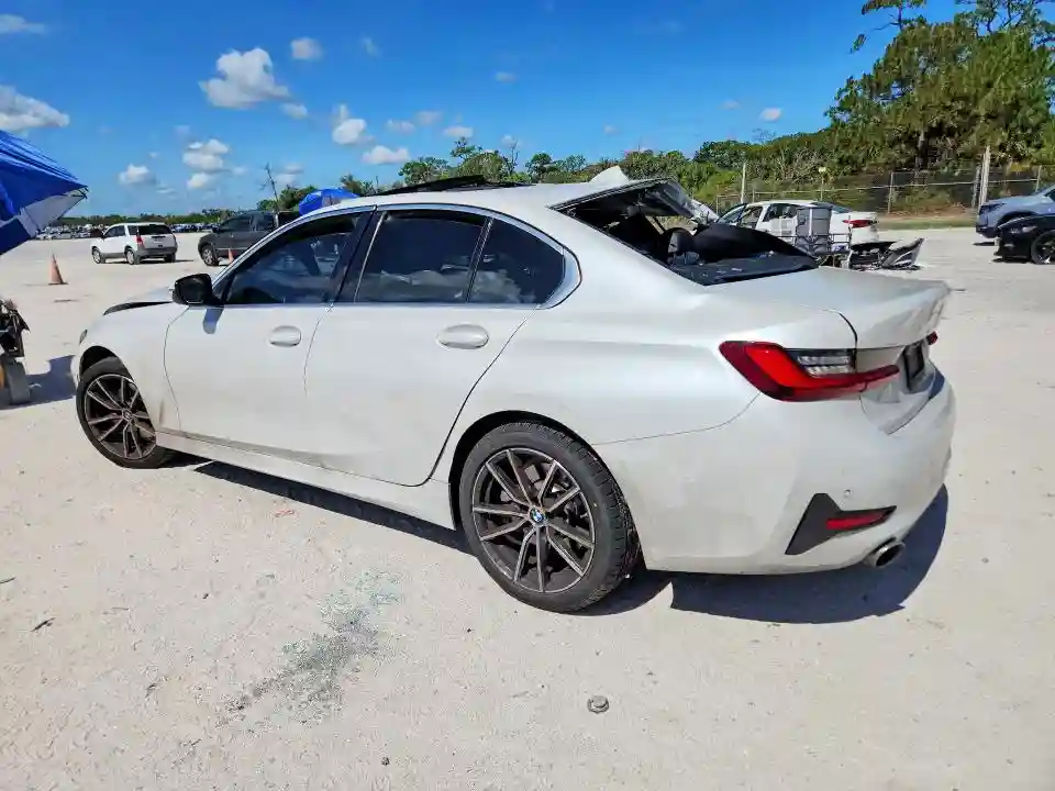 3MW5R1J00N8C50929 2022 BMW 3 SERIES-1