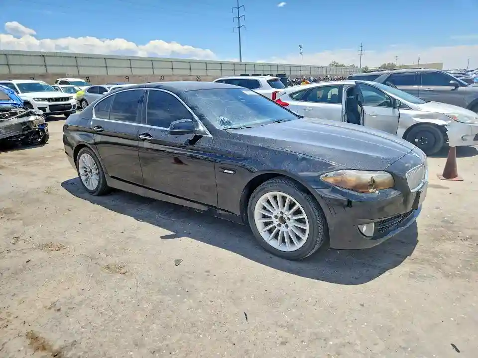 WBAFU9C57BC783374 2011 BMW 5 SERIES-3