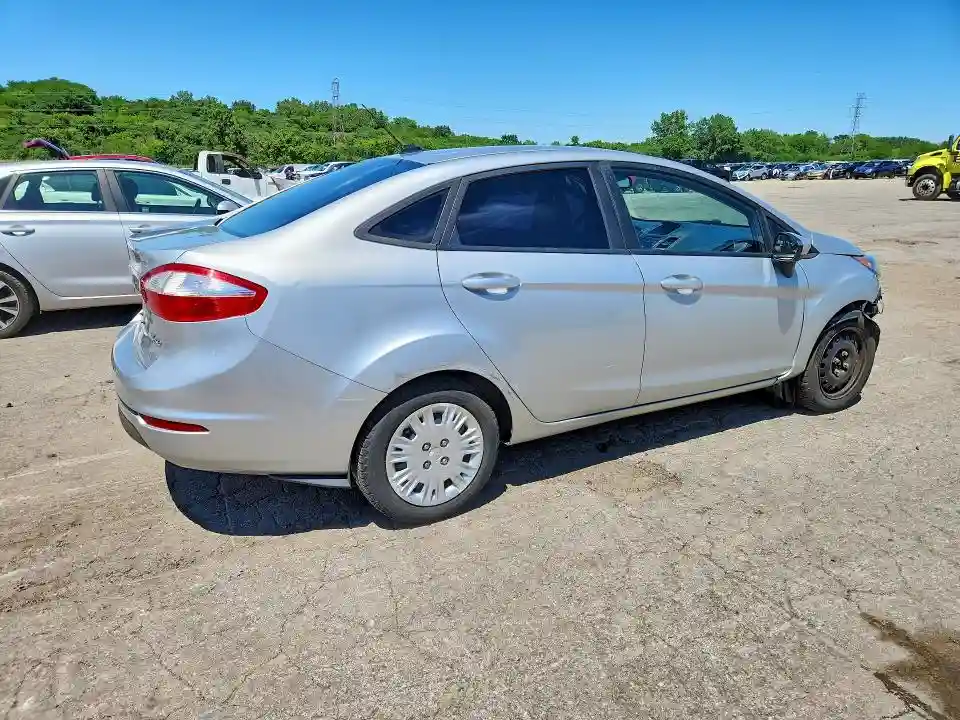 3FADP4AJ7GM126851 2016 FORD FIESTA-2