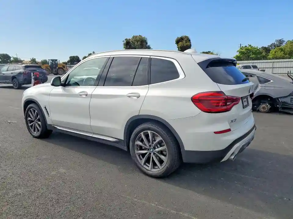 5UXTR9C56KLP95196 2019 BMW X3-1