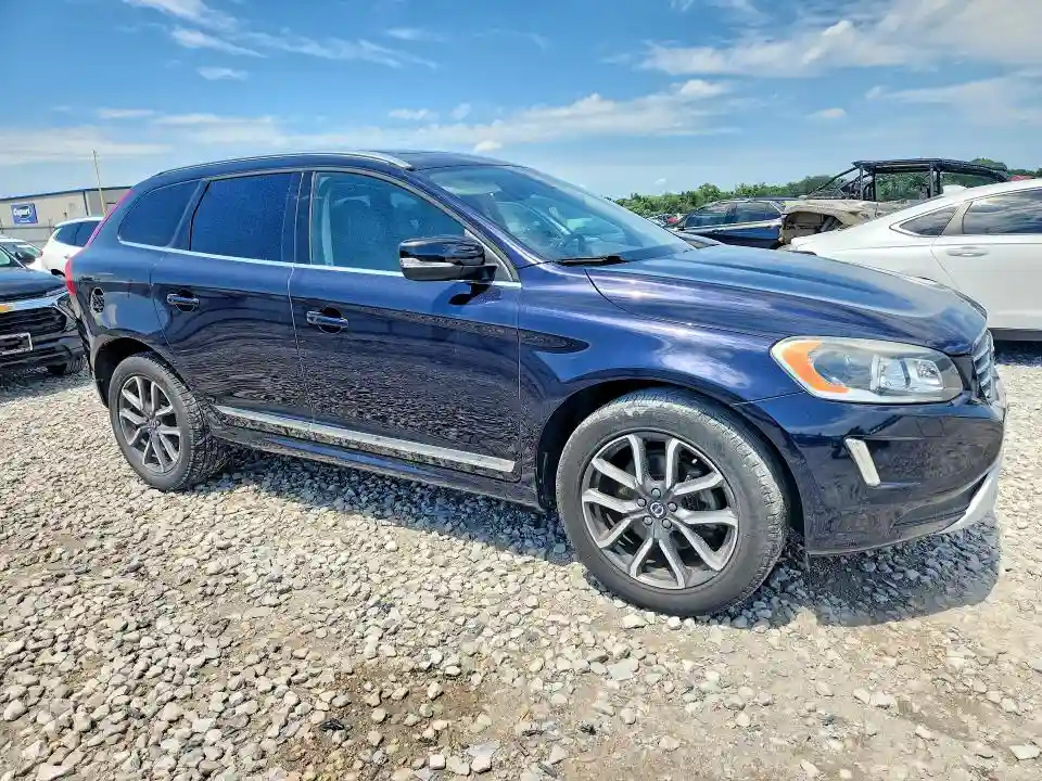 YV449MRR4H2166051 2017 VOLVO XC60-3