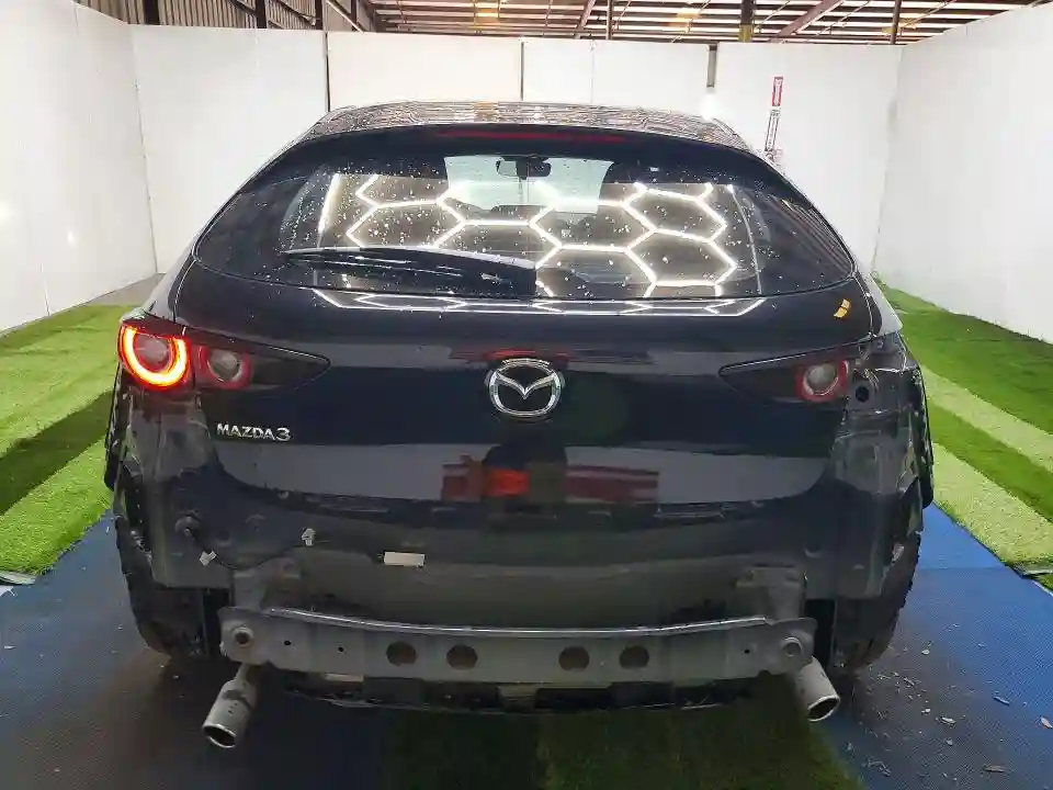 JM1BPAKL3T1853184 2026 MAZDA MAZDA3-5