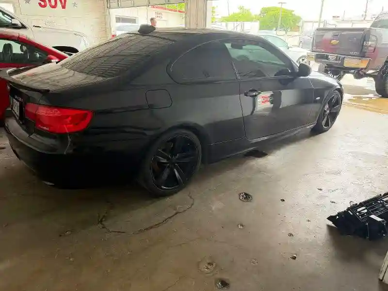 WBAKE3C50BE557478 2011 BMW 3 SERIES-3