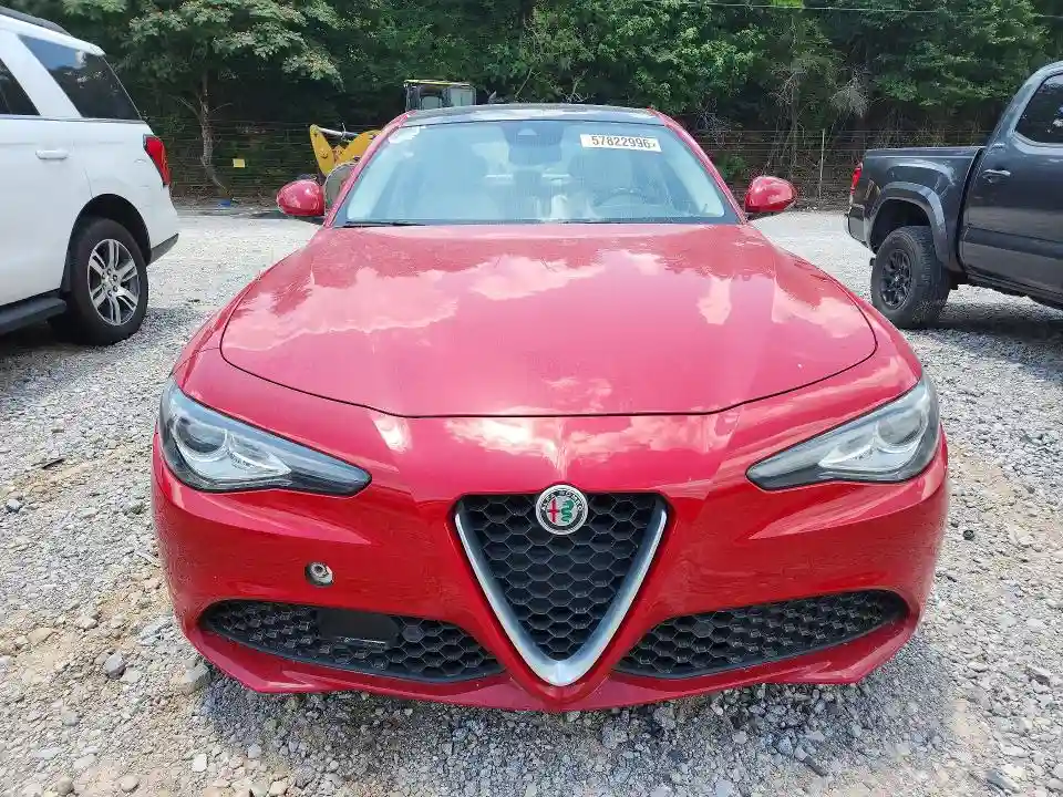 ZARFAECN8H7549319 2017 ALFA ROMEO GIULIA-4