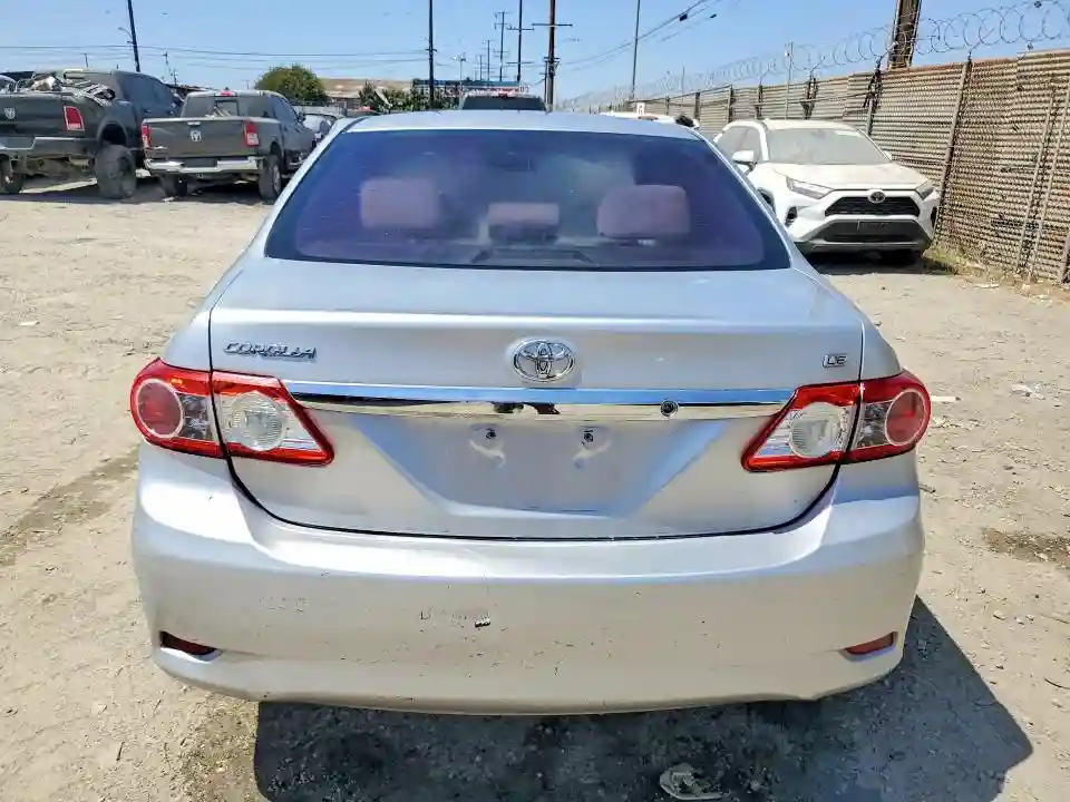 2T1BU4EE0BC586992 2011 TOYOTA COROLLA-5