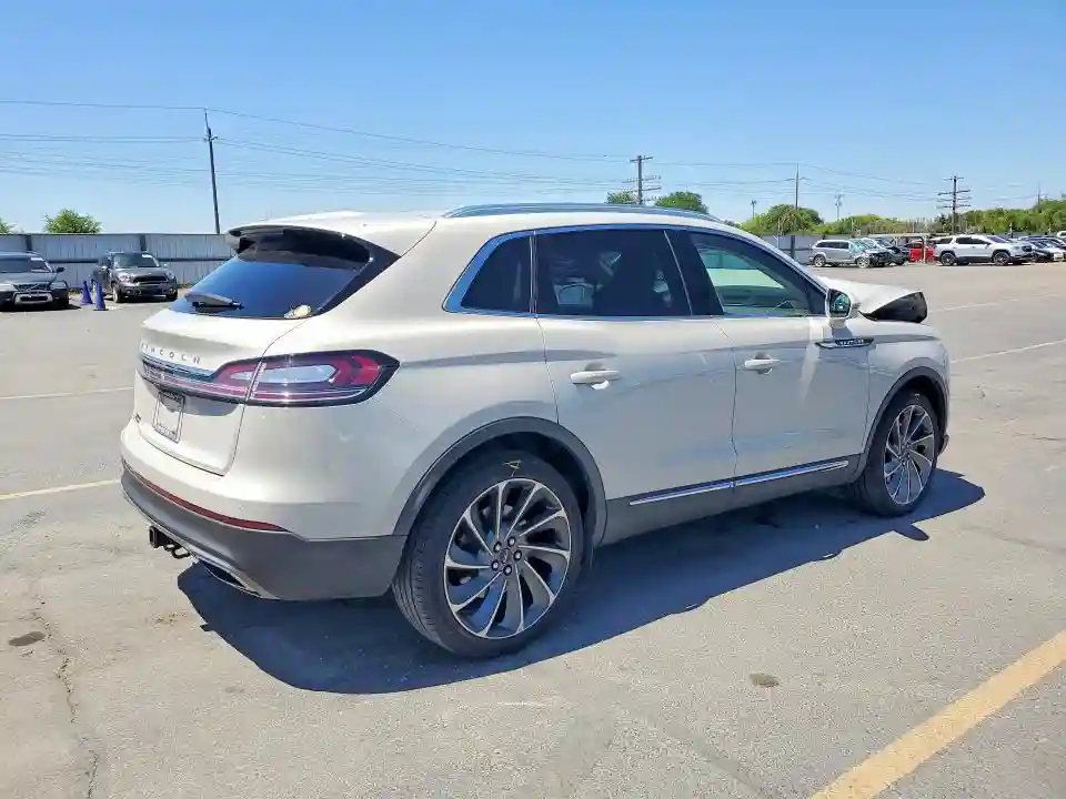 2LMPJ8KP5PBL23246 2023 LINCOLN NAUTILUS-2
