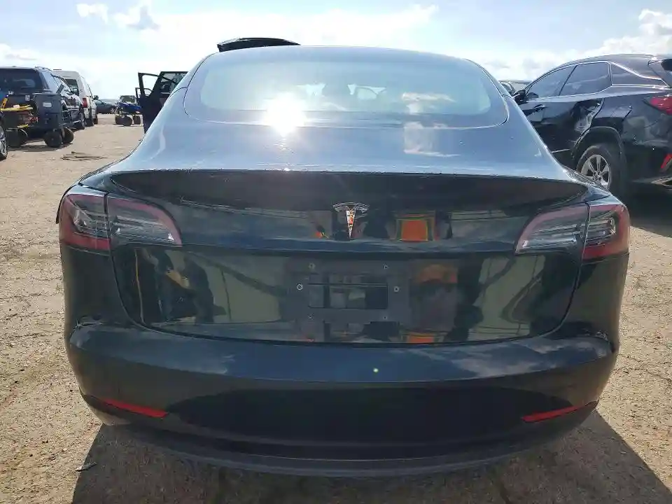 5YJ3E1EA8PF422776 2023 TESLA MODEL 3-5