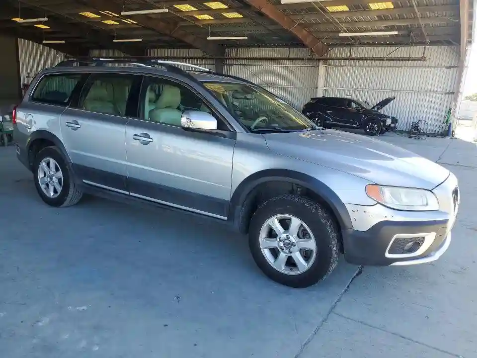 YV4960BZ0A1091989 2010 VOLVO XC70-3