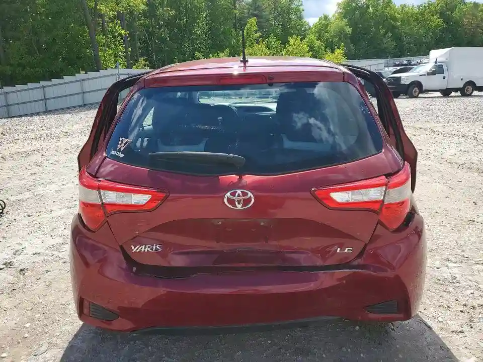 VNKKTUD30JA090779 2018 TOYOTA YARIS-5