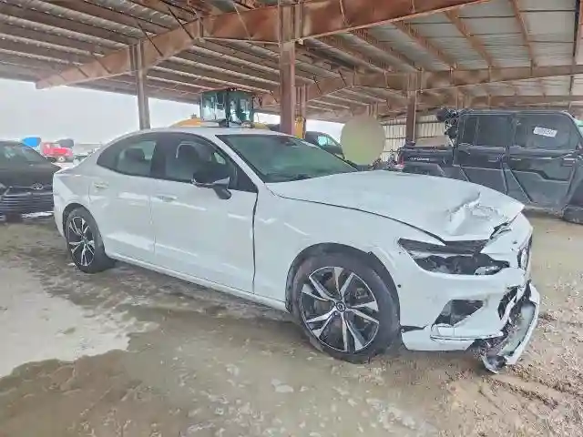 7JRL12FL3RG281322 2024 VOLVO S60-3
