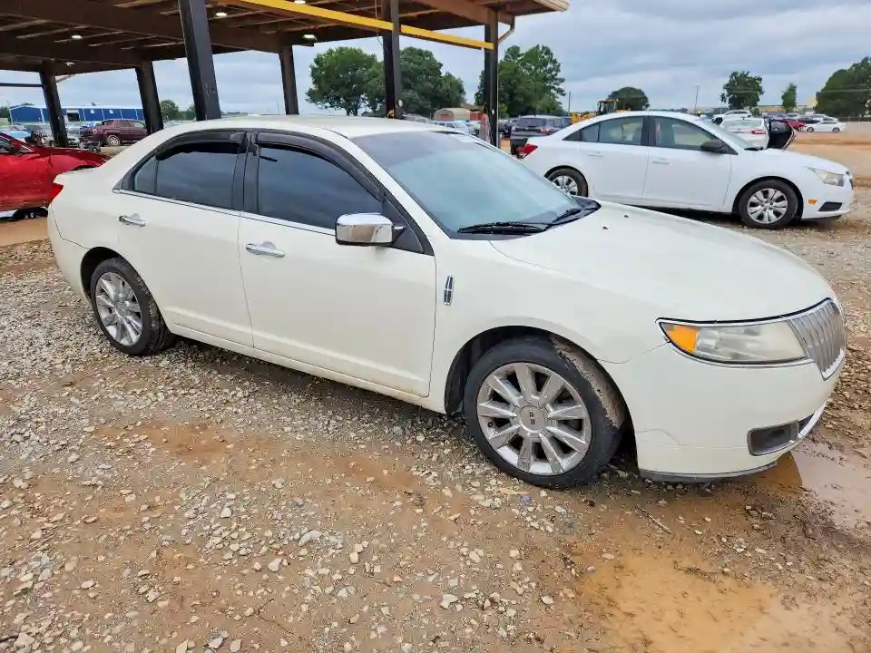 3LNHL2JC3CR830857 2012 LINCOLN MKZ-3
