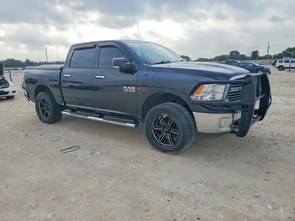 1C6RR7LM1GS239082 2016 RAM 1500-3