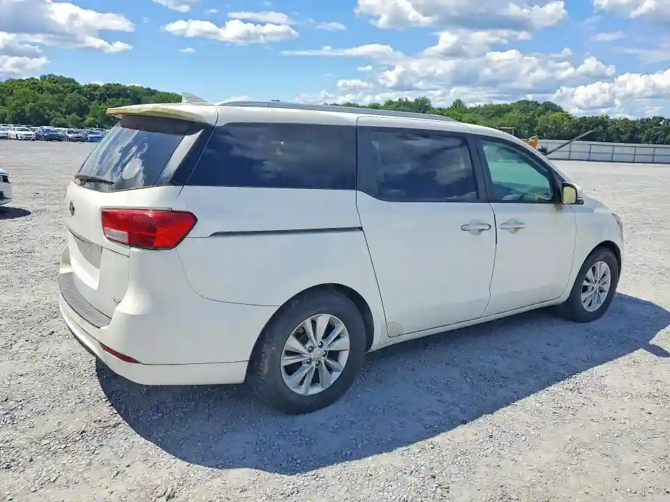 KNDMB5C13F6055142 2015 KIA SEDONA-2