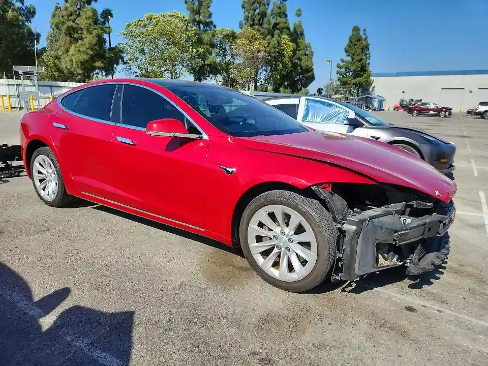 5YJSA1E23JF281204 2018 TESLA MODEL S-3
