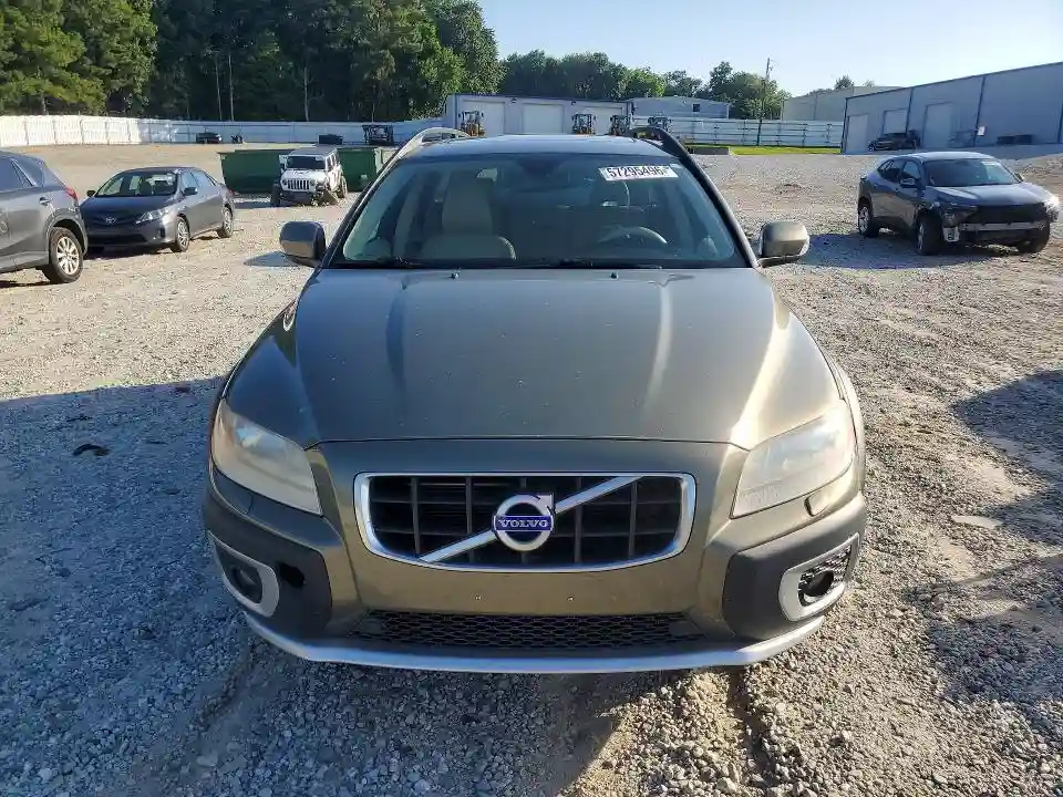 YV4982BZ0A1086751 2010 VOLVO XC70-4