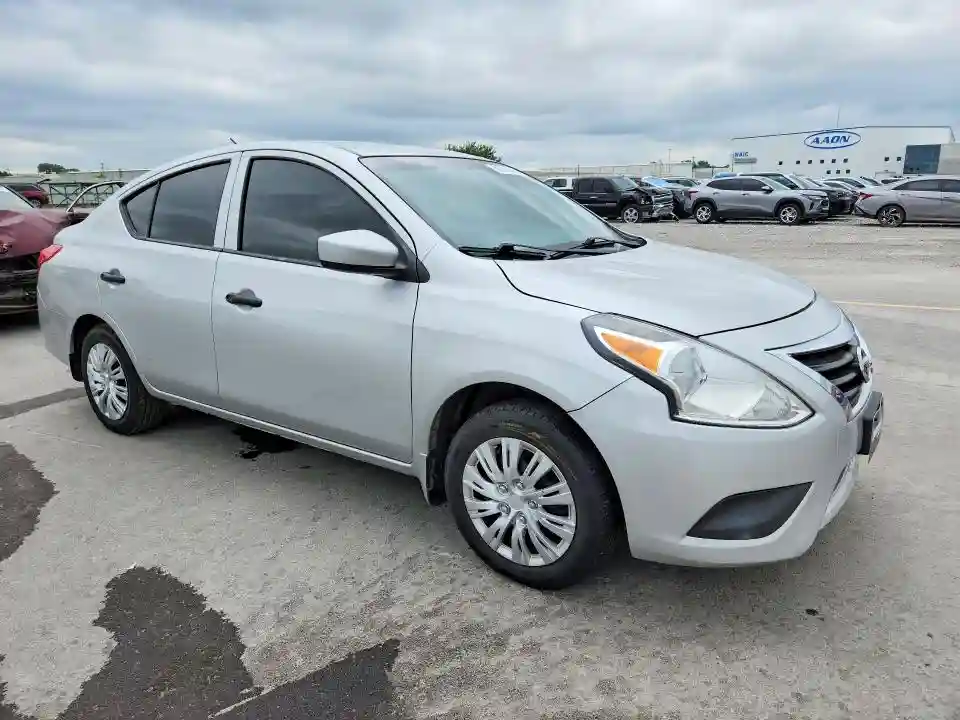 3N1CN7AP9JL862000 2018 NISSAN VERSA-3