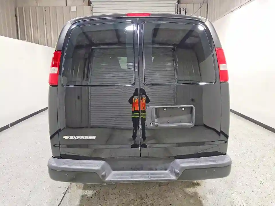 1GCWGAFP1P1108731 2023 CHEVROLET EXPRESS-5