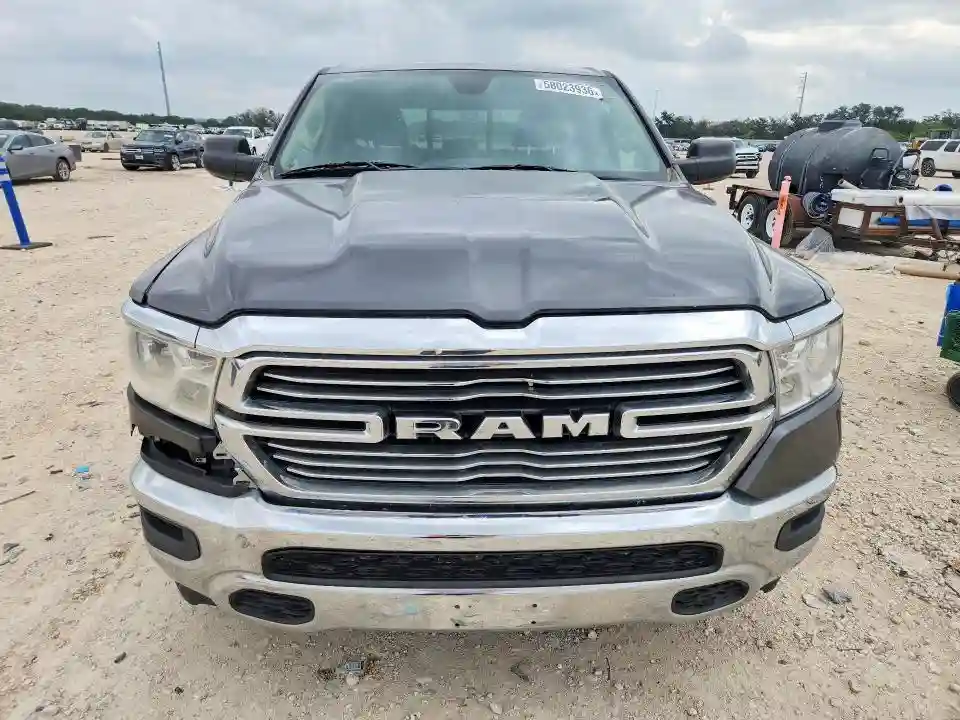1C6SRFBT7KN832344 2019 RAM 1500-4