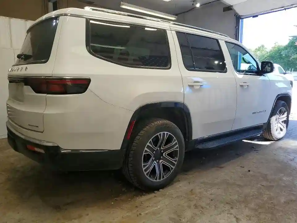1C4SJUBPXRS178345 2024 JEEP WAGONEER-2