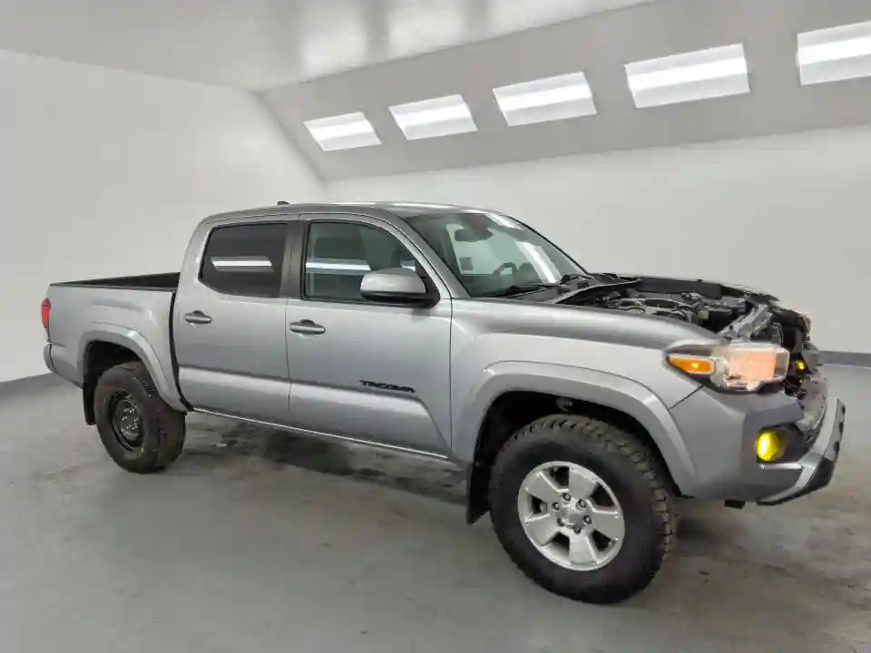 3TMAZ5CN3JM069925 2018 TOYOTA TACOMA-3