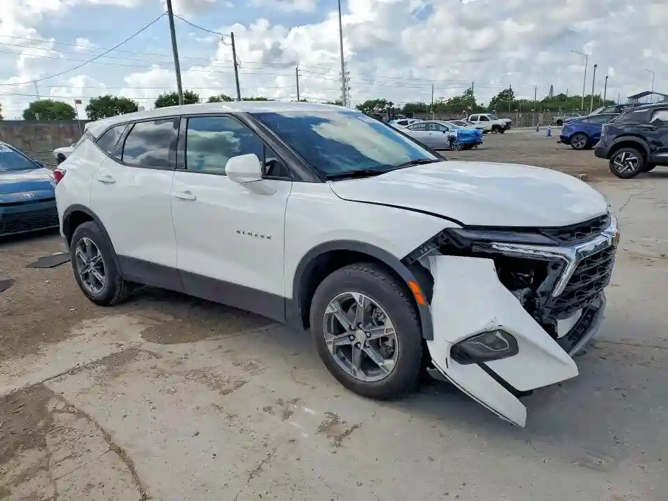3GNKBCR42SS271316 2025 CHEVROLET BLAZER-3
