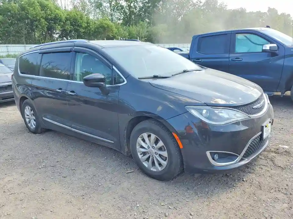 2C4RC1BG6KR626904 2019 CHRYSLER PACIFICA-3