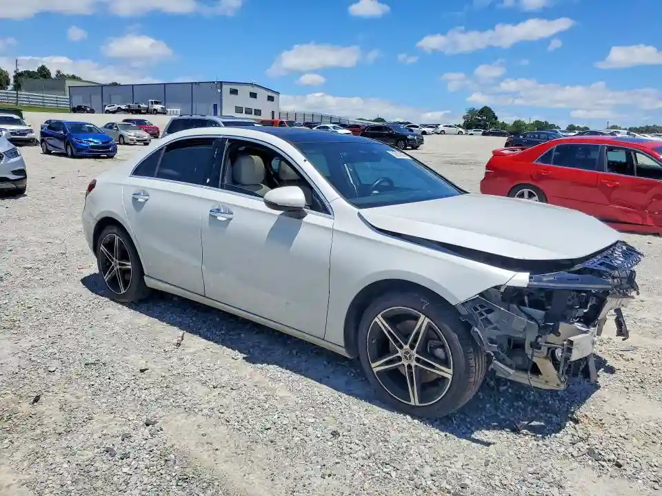 WDD3G4EB6KW020706 2019 MERCEDES-BENZ A-CLASS-3