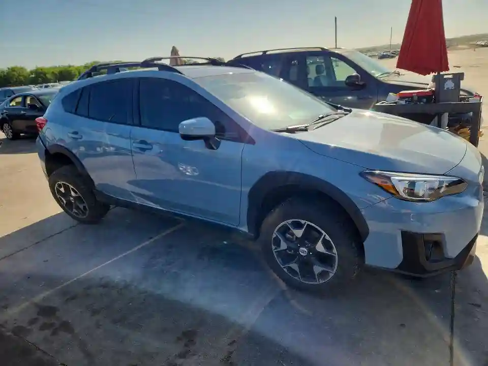 JF2GTABC7J8204088 2018 SUBARU CROSSTREK-3