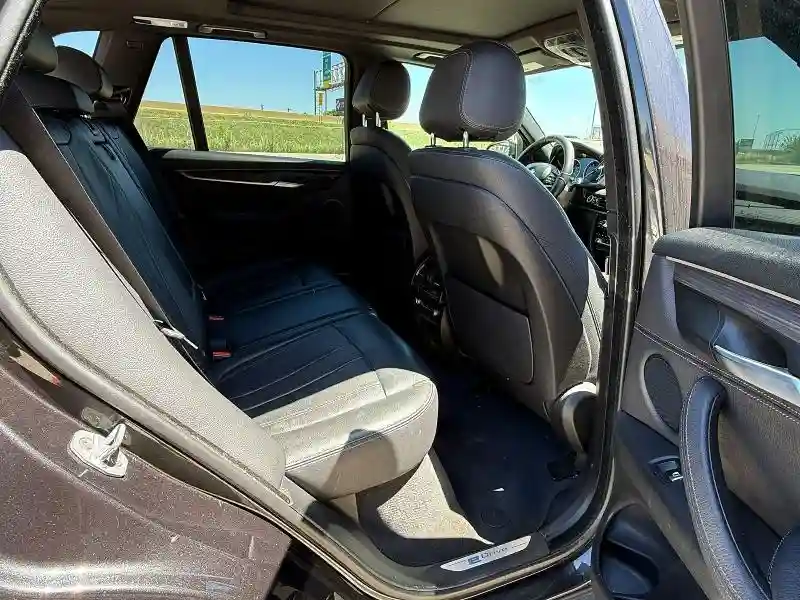 5UXKT0C54J0W02939 2018 BMW X5-5