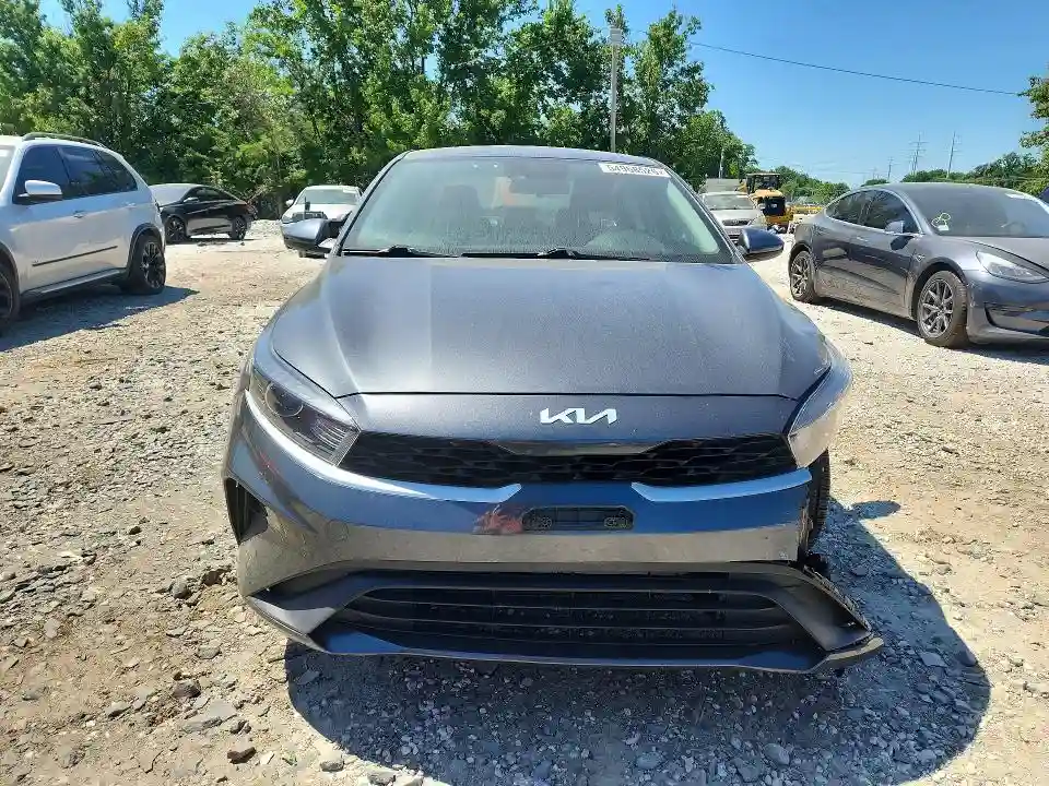 3KPF24AD9NE462164 2022 KIA FORTE-4