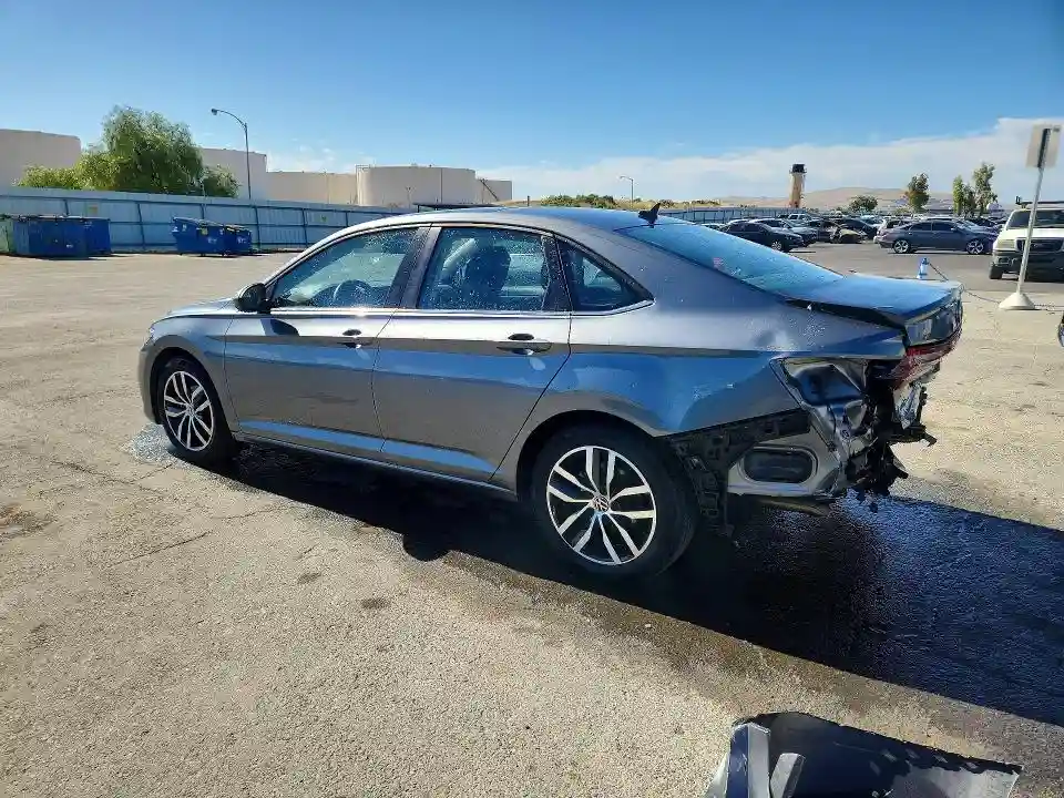 3VW7X7BU2SM052388 2025 VOLKSWAGEN JETTA-1