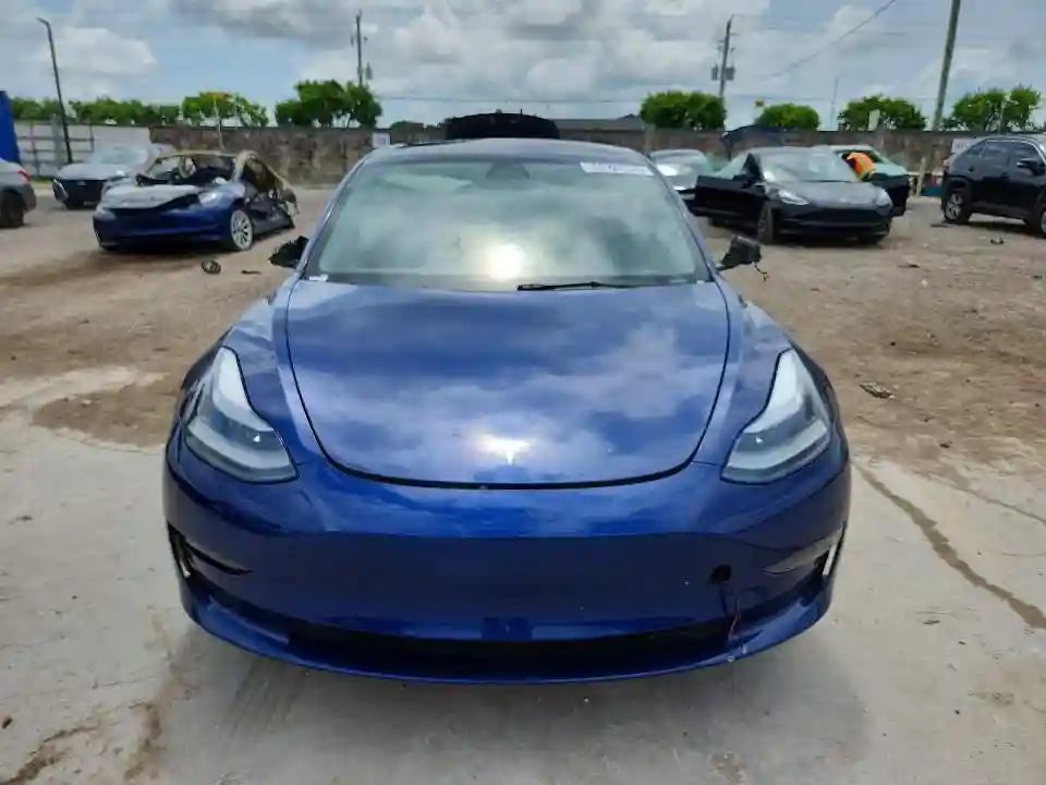 5YJ3E1EA7NF370506 2022 TESLA MODEL 3-4